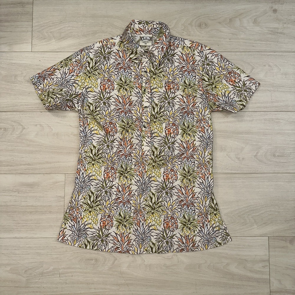 VINTAGE Go Barefoot Men Button Up Shirt XS Beige Floral Pineapple Hula Girl USA